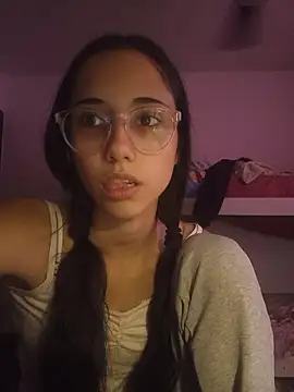 isaaabelaaa online show from February 16, 2026, 6:37 pm