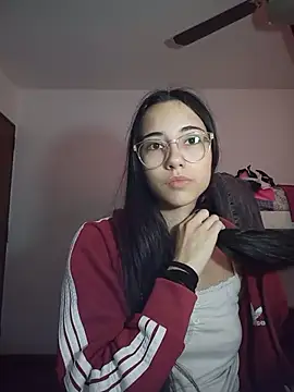 isaaabelaaa online show from April 24, 2026, 12:29 pm