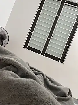 huyenzz online show from February 20, 2026, 2:50 pm