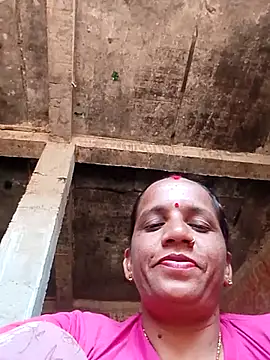 Snapshot of Anitarakkoli chatting on June 5, 2026, 6:09 am Anitarakkoli online show from June 5, 2026, 6:09 am