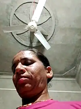 Snapshot of Anitarakkoli chatting on June 21, 2026, 5:59 pm Anitarakkoli online show from June 21, 2026, 5:59 pm