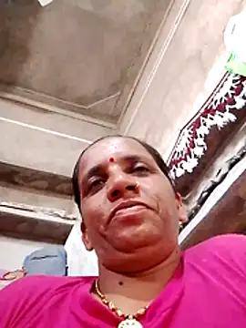 Snapshot of Anitarakkoli chatting on June 28, 2026, 6:52 am Anitarakkoli online show from June 28, 2026, 6:52 am