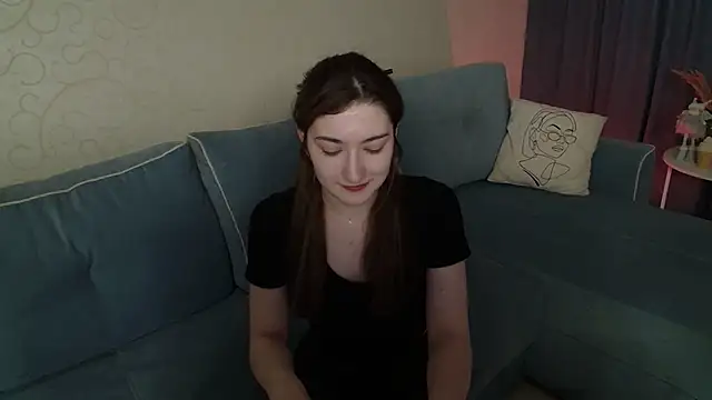 Snapshot of RosieGloom chatting on March 3, 2026, 11:38 am RosieGloom online show from March 3, 2026, 11:38 am