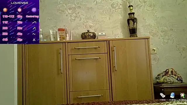 CurvyWild Lady30 online show from April 15, 2026, 10:44 am