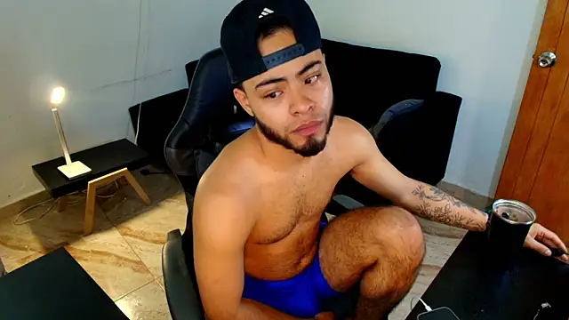 Xanderstone00 online show from March 17, 2026, 4:21 pm