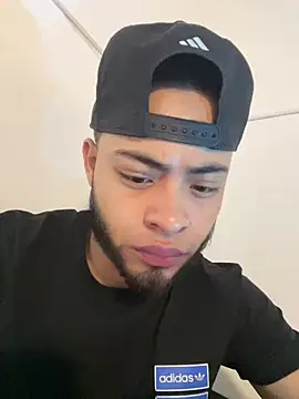 Xanderstone00 online show from March 22, 2026, 2:48 am