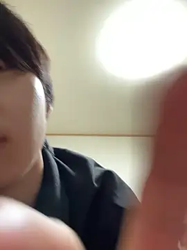 hibi0875 online show from March 12, 2026, 9:48 am