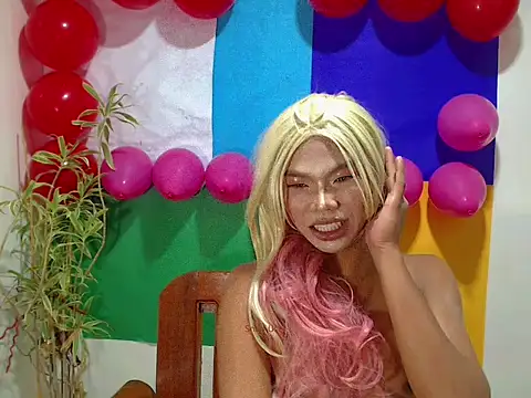 shopiaxox1 online show from February 12, 2026, 1:11 am