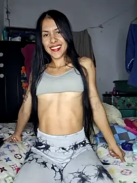 Alannys19 online show from April 21, 2026, 4:19 am