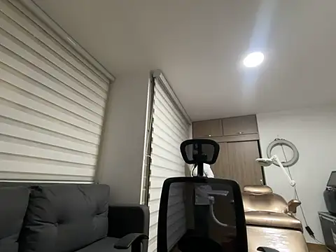 Encantadora Eva online show from February 14, 2026, 1:35 am