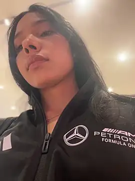 jadelaurent online show from March 29, 2026, 9:26 pm