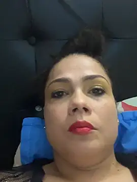 LunaScarlet hot online show from February 13, 2026, 1:56 am