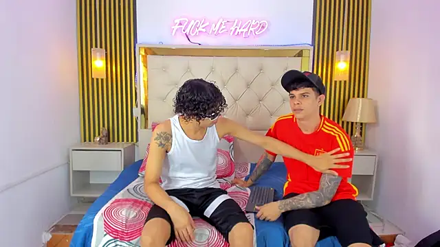 Adventurous Boys online show from April 21, 2026, 6:01 pm