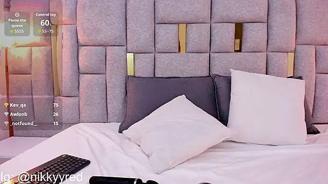 Nikky Red  online show from February 20, 2026, 6:26 am