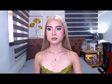 JuicyCockThea online show from June 2, 2026, 2:57 am