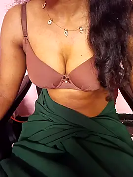 manu sexy  online show from April 20, 2026, 7:37 pm