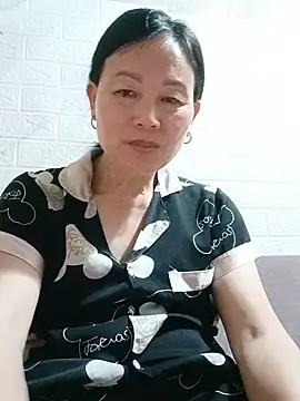 Kiss love2 online show from May 23, 2026, 1:59 pm