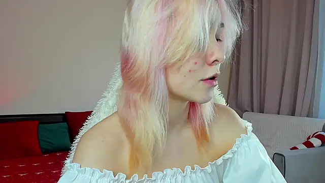 EmilyTrase online show from April 20, 2026, 1:41 am