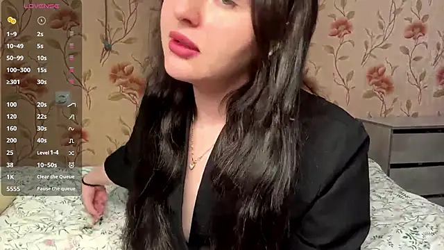 charmybae online show from March 9, 2026, 3:05 pm