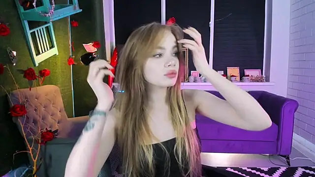 Snapshot of AmyNox chatting on June 2, 2026, 6:37 am AmyNox online show from June 2, 2026, 6:37 am