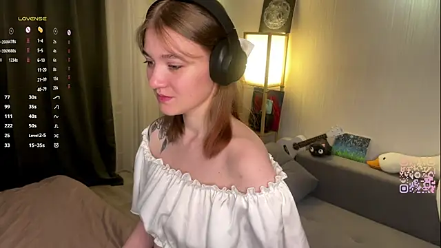 Mirrrra1 online show from April 11, 2026, 8:24 pm