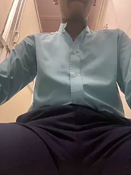 Dazzling dude online show from February 22, 2026, 6:17 pm