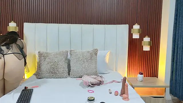 Brisa Silva online show from March 23, 2026, 12:09 pm