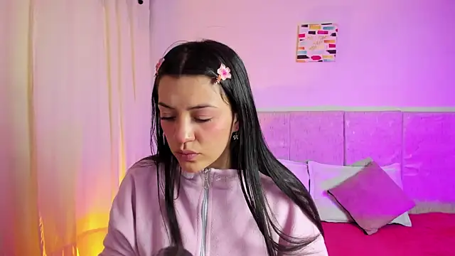 Asuna rouse online show from March 4, 2026, 4:07 am