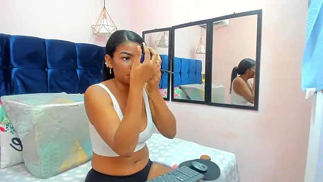 Sexy ebony 1 online show from April 19, 2026, 12:15 pm