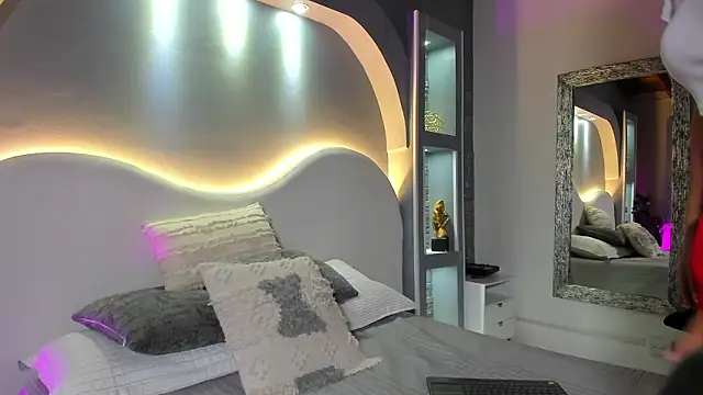 Sweet Celeste06 online show from February 12, 2026, 7:31 pm