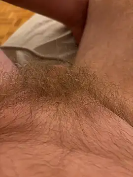 Snapshot of benoitxxx chatting on June 17, 2026, 8:32 pm benoitxxx online show from June 17, 2026, 8:32 pm