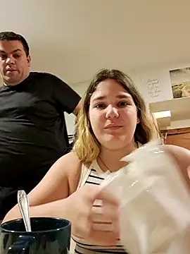 Dulcexpecado online show from April 7, 2026, 11:48 pm