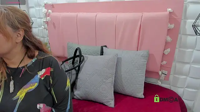  Victoria milf  online show from April 18, 2026, 3:49 pm