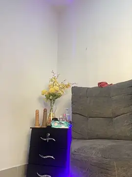 RousseSmith online show from April 21, 2026, 7:28 pm