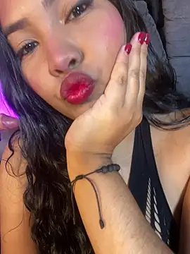 Snapshot of RousseSmith chatting on July 16, 2026, 8:04 pm RousseSmith online show from July 16, 2026, 8:04 pm
