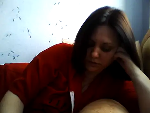 LockyCharm111 online show from April 13, 2026, 3:17 pm