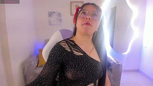 Afrodita rouss online show from March 6, 2026, 8:49 pm