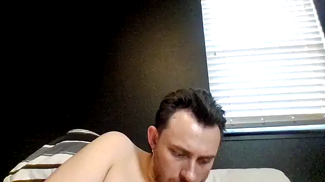 Snapshot of Tallhungandcloudy chatting on June 7, 2026, 3:16 pm Tallhungandcloudy online show from June 7, 2026, 3:16 pm