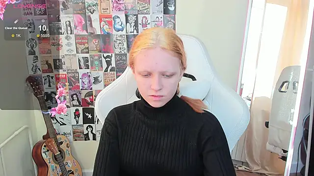 NikolFlostt online show from April 14, 2026, 1:00 am