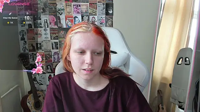 NikolFlostt online show from April 19, 2026, 1:05 am