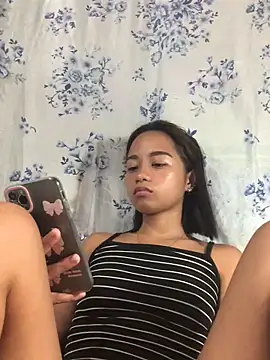 Snapshot of Asianpinay_Skinny1818 chatting on June 9, 2026, 9:43 am Asianpinay Skinny1818 online show from June 9, 2026, 9:43 am