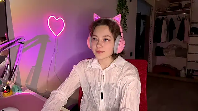 SlunkRear online show from February 15, 2026, 10:06 pm