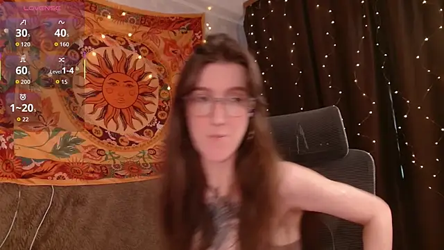 lolami  online show from April 7, 2026, 7:42 am