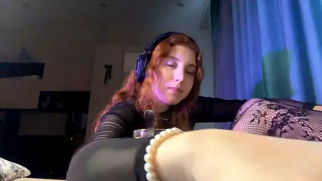 AliceCarrol online show from February 25, 2026, 2:16 pm