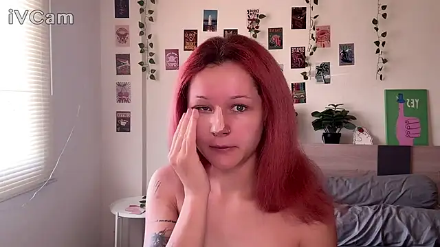 pixieyes00n online show from February 18, 2026, 2:18 am