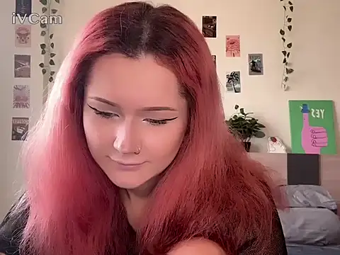 pixieyes00n online show from March 4, 2026, 3:23 am