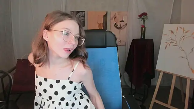 ElliFrankenweenie online show from February 28, 2026, 6:20 pm