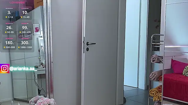 andrea12300 online show from April 23, 2026, 12:29 pm