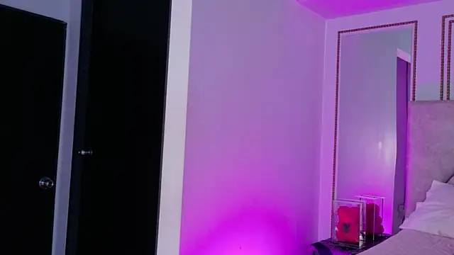 KaattyDoll online show from April 21, 2026, 1:42 am