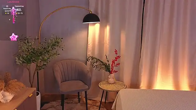 TomieFern  online show from February 17, 2026, 3:29 pm